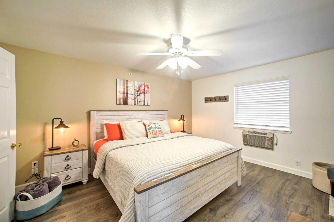 Walk-in Amenities, 3 Mi To Landing! * Branson