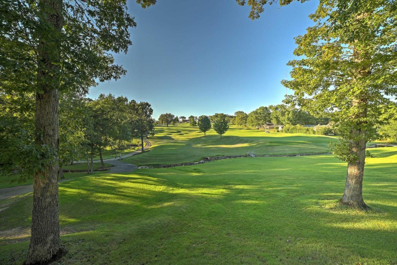Walk-in Amenities, 3 Mi To Landing! Apartment